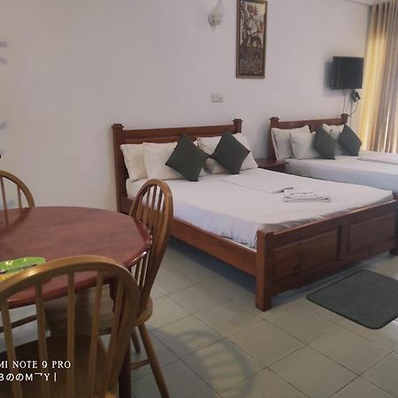 Oasis Beach Resort Negombo Dış mekan fotoğraf