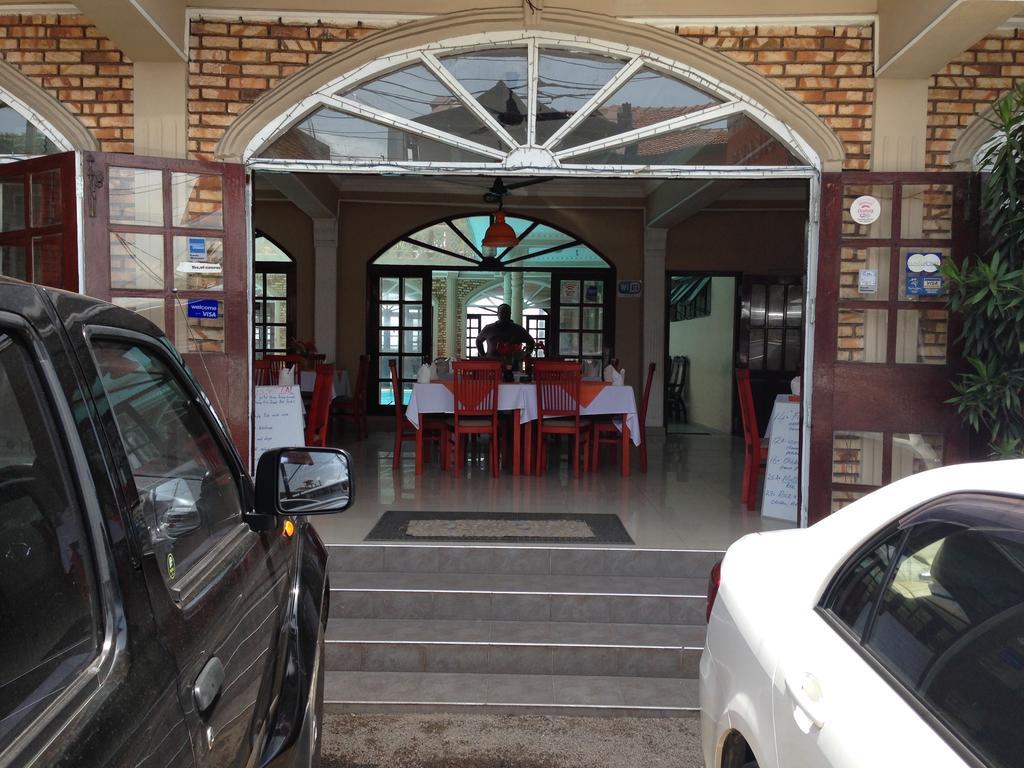 Oasis Beach Resort Negombo Dış mekan fotoğraf