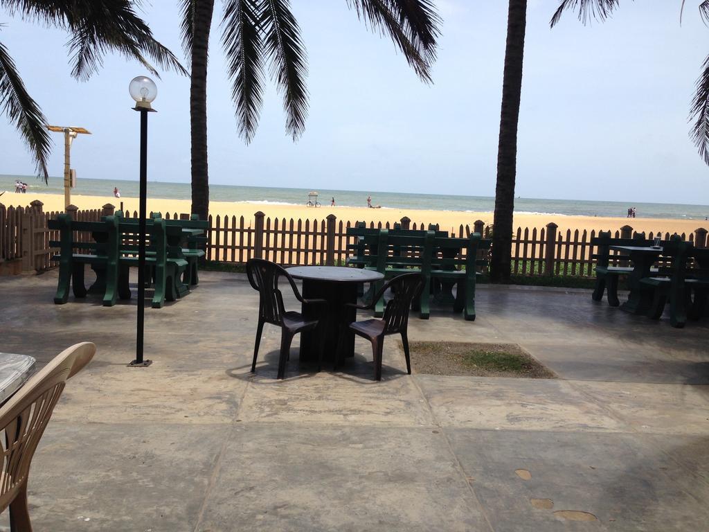 Oasis Beach Resort Negombo Dış mekan fotoğraf