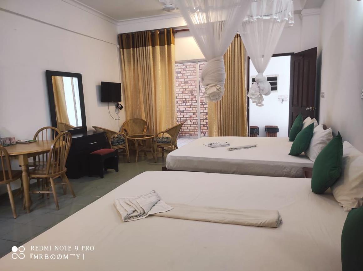 Oasis Beach Resort Negombo Dış mekan fotoğraf