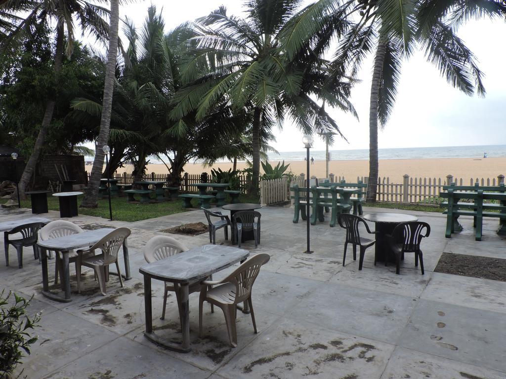 Oasis Beach Resort Negombo Dış mekan fotoğraf