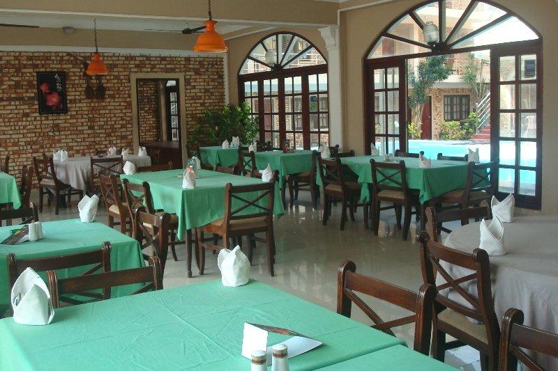 Oasis Beach Resort Negombo Dış mekan fotoğraf